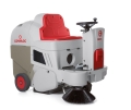 COMAC Zamiatarka CS 800 B FP (CO105551).jpg